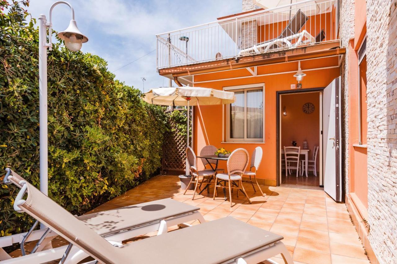 Calliope'S Apartments - Stella Del Mare Сиракузы Экстерьер фото
